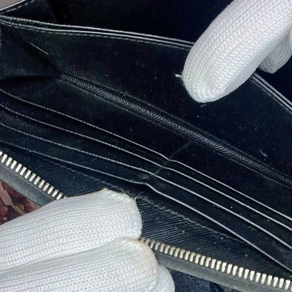 Prada Black Wallet with Yellow Arrow Design - Picture 7 of 8